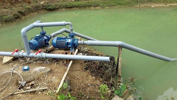 lap-dat-may-bom-0.5-ngua