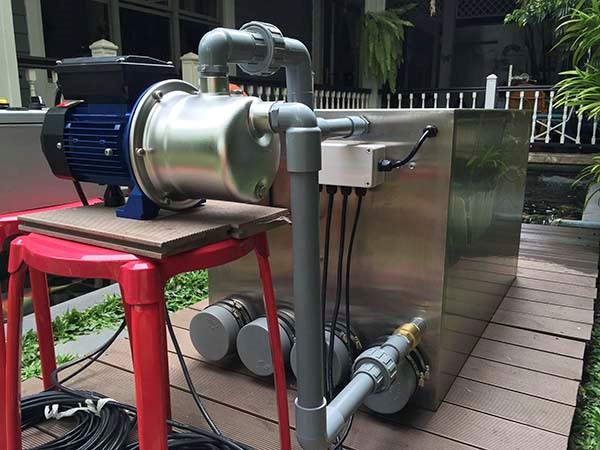 may-bom-noi-cho-ho-ca