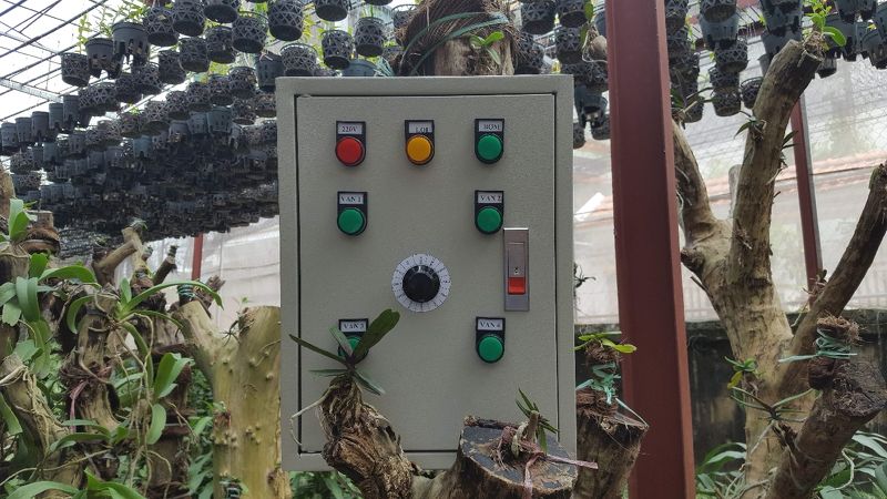 tu_dieu_khien_tuoi_lan_hen_gio_tu_dong_lz4v__1_bom_4_van_tu1 tu_dieu_khien_tuoi_lan_hen_gio_tu_dong_lz4v__1_bom_4_van_tu1